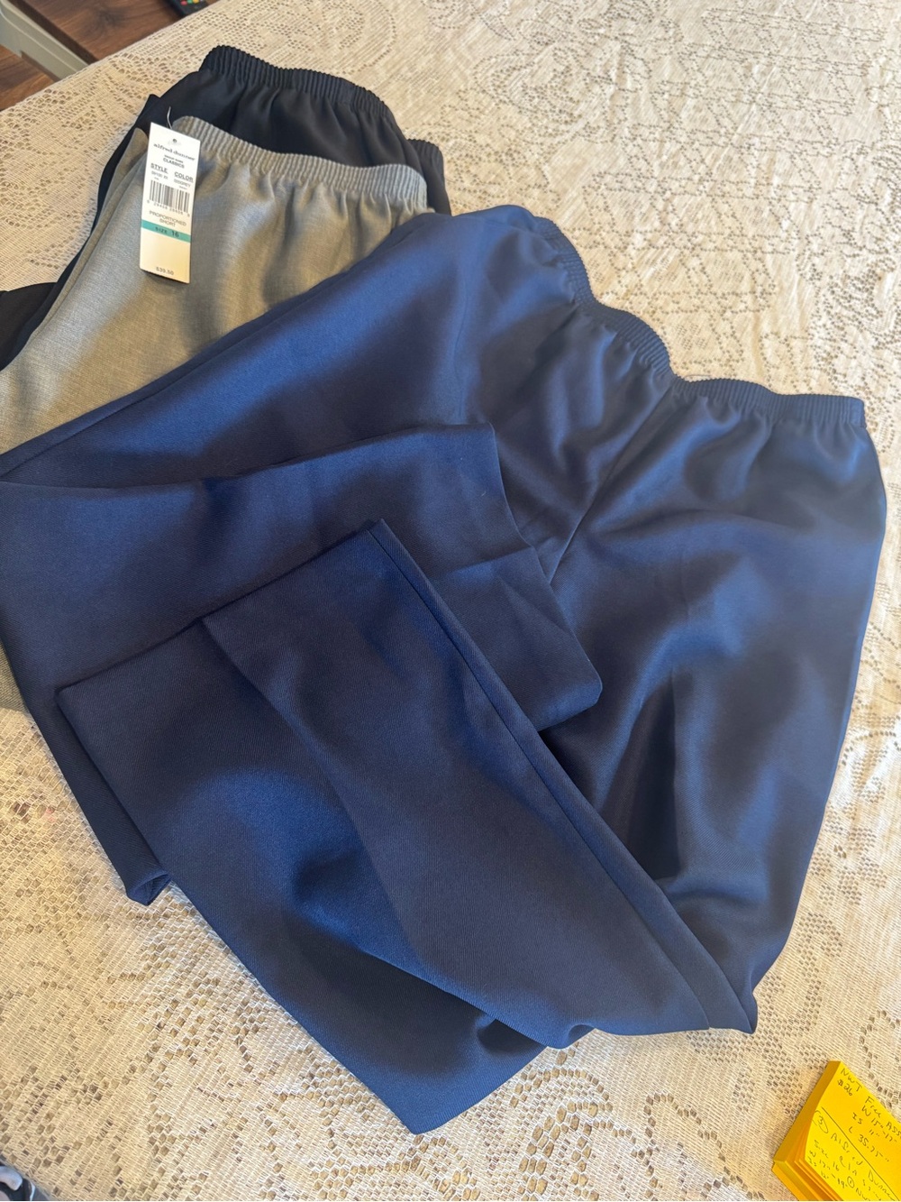Alfred Dunner 3 pants elastic waistband, relaxed straight leg blue gray black 16